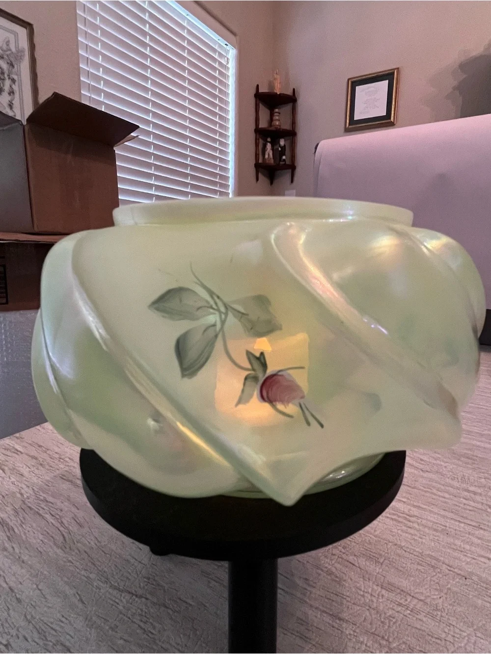 Fenton Green Iridescent Hand Painted Rose Bowl Fairy Lamp